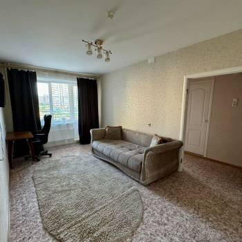 Продается 1-комнатная квартира, 35 м²