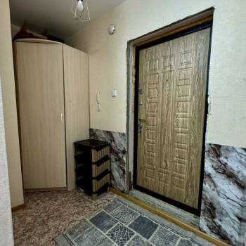 Продается 1-комнатная квартира, 35 м²