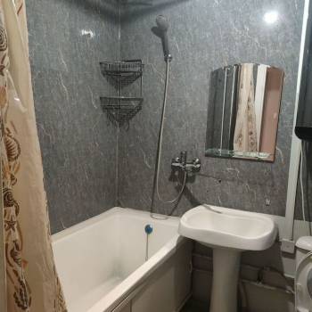 Сдается 1-комнатная квартира, 42 м²