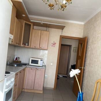 Сдается 1-комнатная квартира, 40 м²