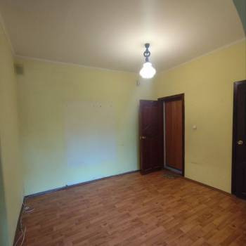 Продается 1-комнатная квартира, 70,7 м²