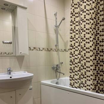Сдается 1-комнатная квартира, 43 м²