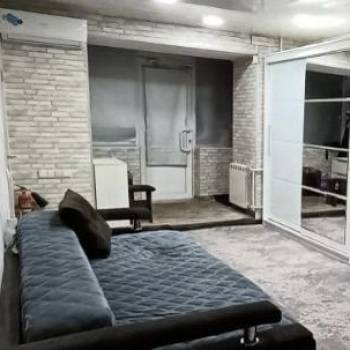 Продается 1-комнатная квартира, 38 м²