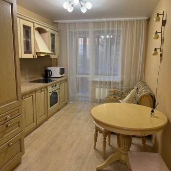 Сдается 1-комнатная квартира, 48 м²