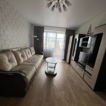 Сдается 2-х комнатная квартира, 60 м²