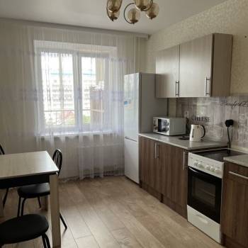 Сдается 2-х комнатная квартира, 60 м²