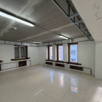 Сдается Нежилое помещение, 84 м²