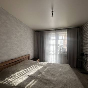 Продается 1-комнатная квартира, 35 м²