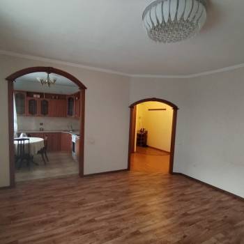 Продается 3-х комнатная квартира, 82 м²