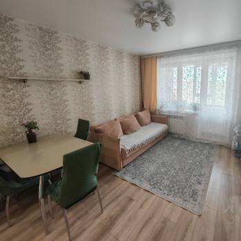 Сдается Многокомнатная квартира, 64 м²