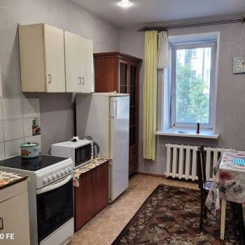 Сдается 1-комнатная квартира, 40 м²