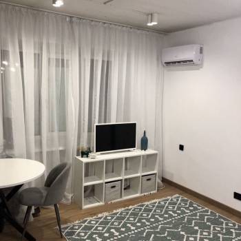 Сдается 1-комнатная квартира, 42 м²