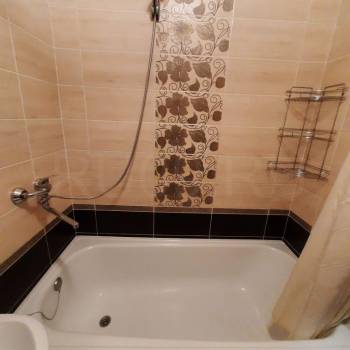 Продается 1-комнатная квартира, 42 м²