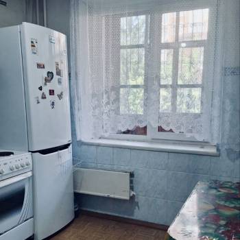 Продается 1-комнатная квартира, 41 м²