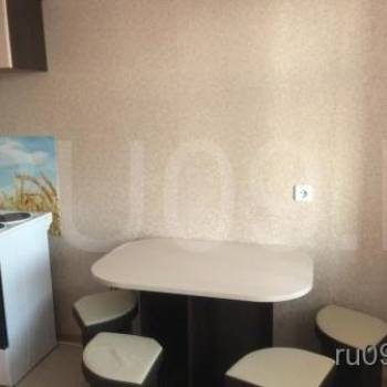 Сдается 1-комнатная квартира, 39 м²