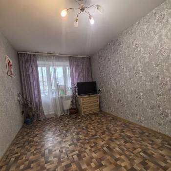 Продается 1-комнатная квартира, 39 м²