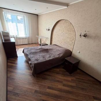 Сдается 2-х комнатная квартира, 75,8 м²