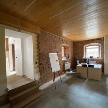 Сдается Нежилое помещение, 160 м²