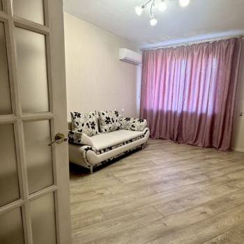 Сдается 1-комнатная квартира, 34 м²