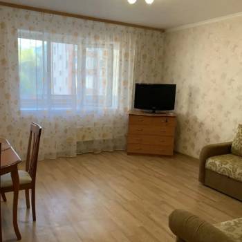 Сдается 1-комнатная квартира, 38 м²