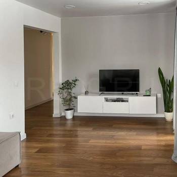 Сдается 2-х комнатная квартира, 57 м²