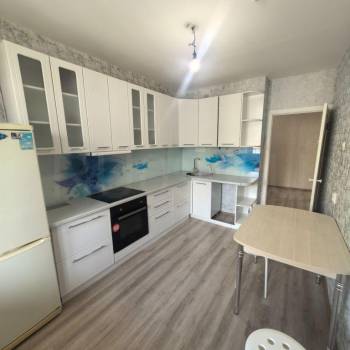 Сдается 2-х комнатная квартира, 59 м²