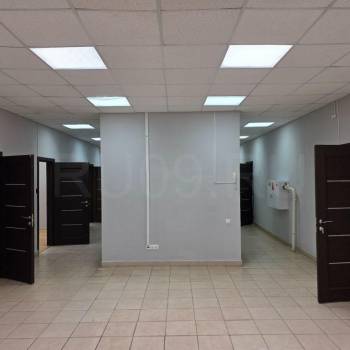 Сдается Нежилое помещение, 321 м²