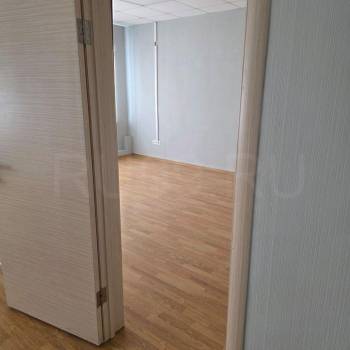 Сдается Нежилое помещение, 100 м²