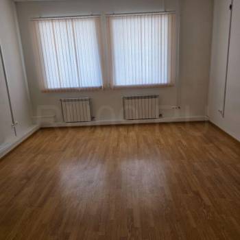Сдается Нежилое помещение, 100 м²