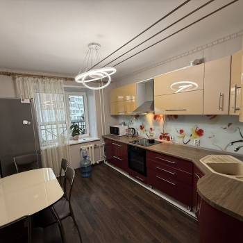 Сдается 2-х комнатная квартира, 70 м²