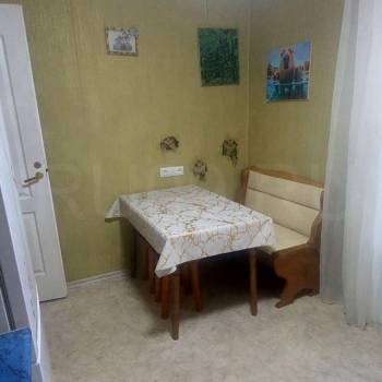 Сдается 1-комнатная квартира, 40 м²