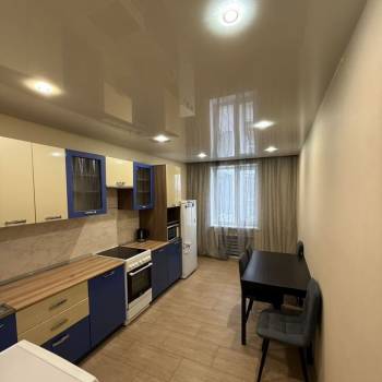 Сдается 1-комнатная квартира, 52 м²