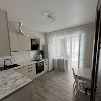 Сдается 2-х комнатная квартира, 60 м²