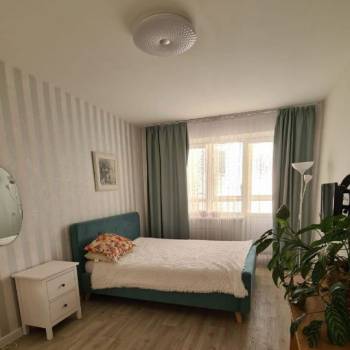 Сдается 1-комнатная квартира, 39 м²