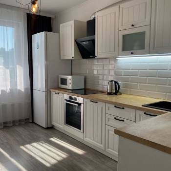 Сдается 1-комнатная квартира, 42 м²
