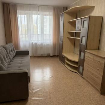 Сдается 1-комнатная квартира, 39 м²