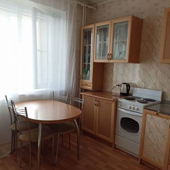 Сдается 1-комнатная квартира, 40 м²