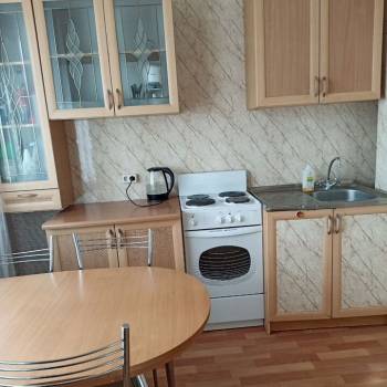 Сдается 1-комнатная квартира, 40 м²