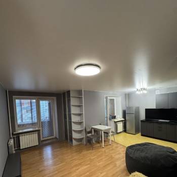 Продается 1-комнатная квартира, 40,7 м²