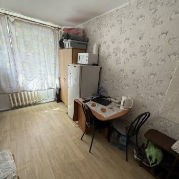 Продается 1-комнатная квартира, 14 м²