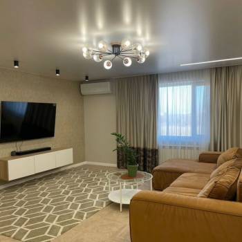 Сдается Многокомнатная квартира, 100 м²