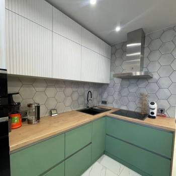 Сдается Многокомнатная квартира, 100 м²