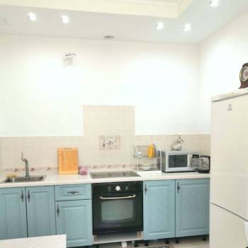Сдается 1-комнатная квартира, 52 м²