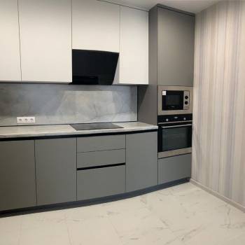 Продается 1-комнатная квартира, 55 м²