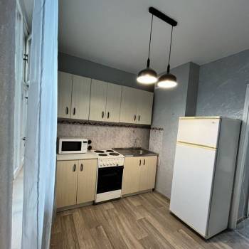 Сдается 1-комнатная квартира, 42 м²