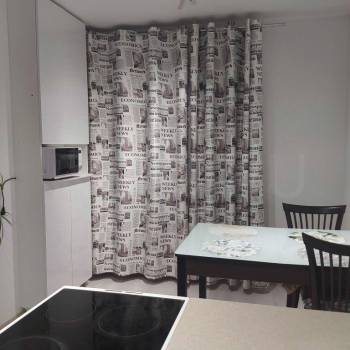 Сдается 1-комнатная квартира, 43 м²
