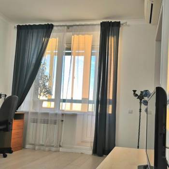 Сдается 1-комнатная квартира, 52 м²