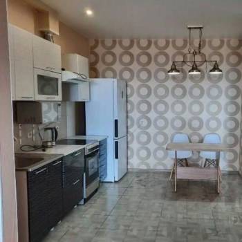 Сдается 1-комнатная квартира, 56 м²