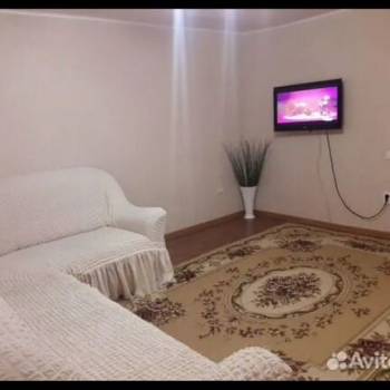 Сдается Многокомнатная квартира, 60 м²