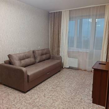 Сдается 1-комнатная квартира, 38 м²